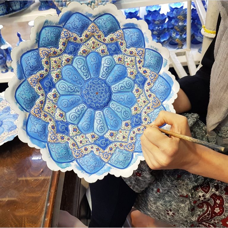 Enamels mina kari iranian souvenirs